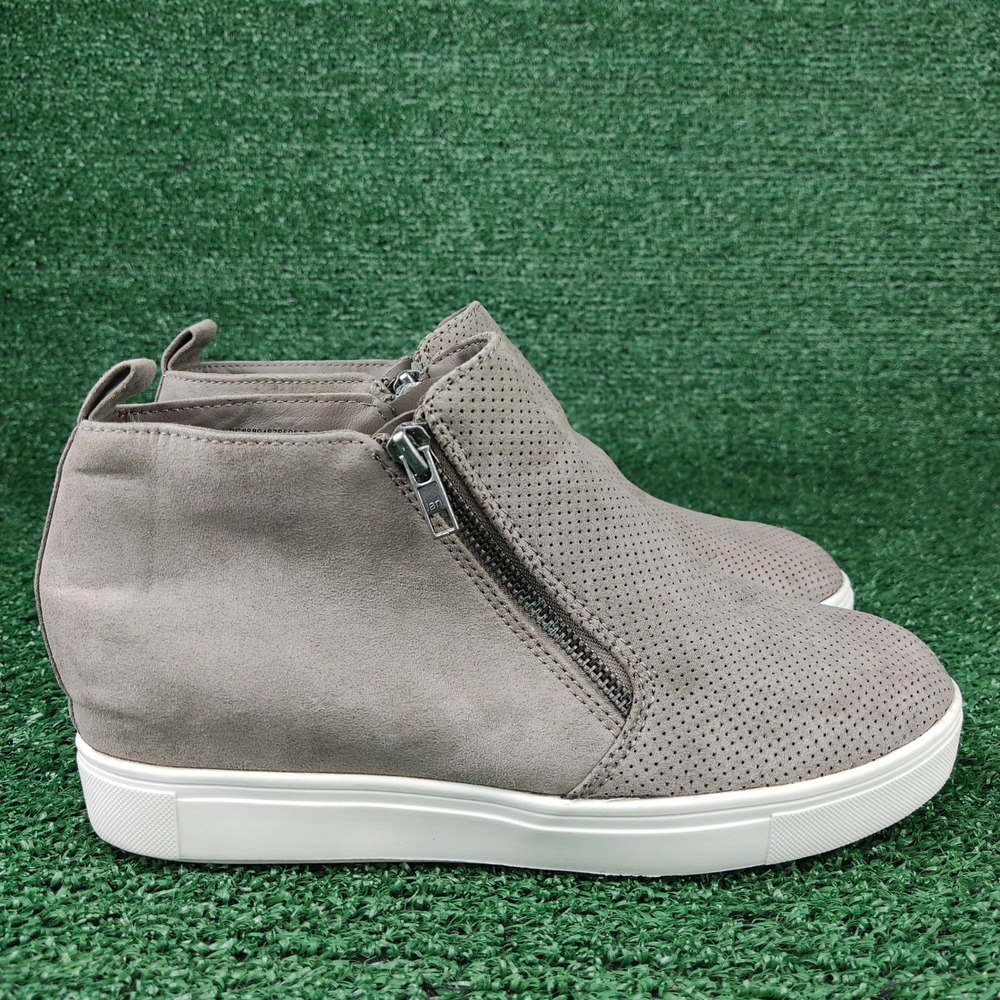 Time and Tru Wedge Sneakers Womens 8.5 Taupe Perforated Zip Ankle Bootie